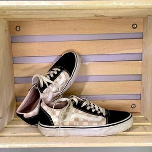 Custom Old Skool Pink Checkered Low-Top Vans Sneakers